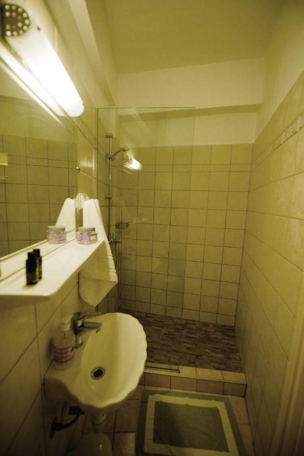 Frida Apartments Benitses  Extérieur photo