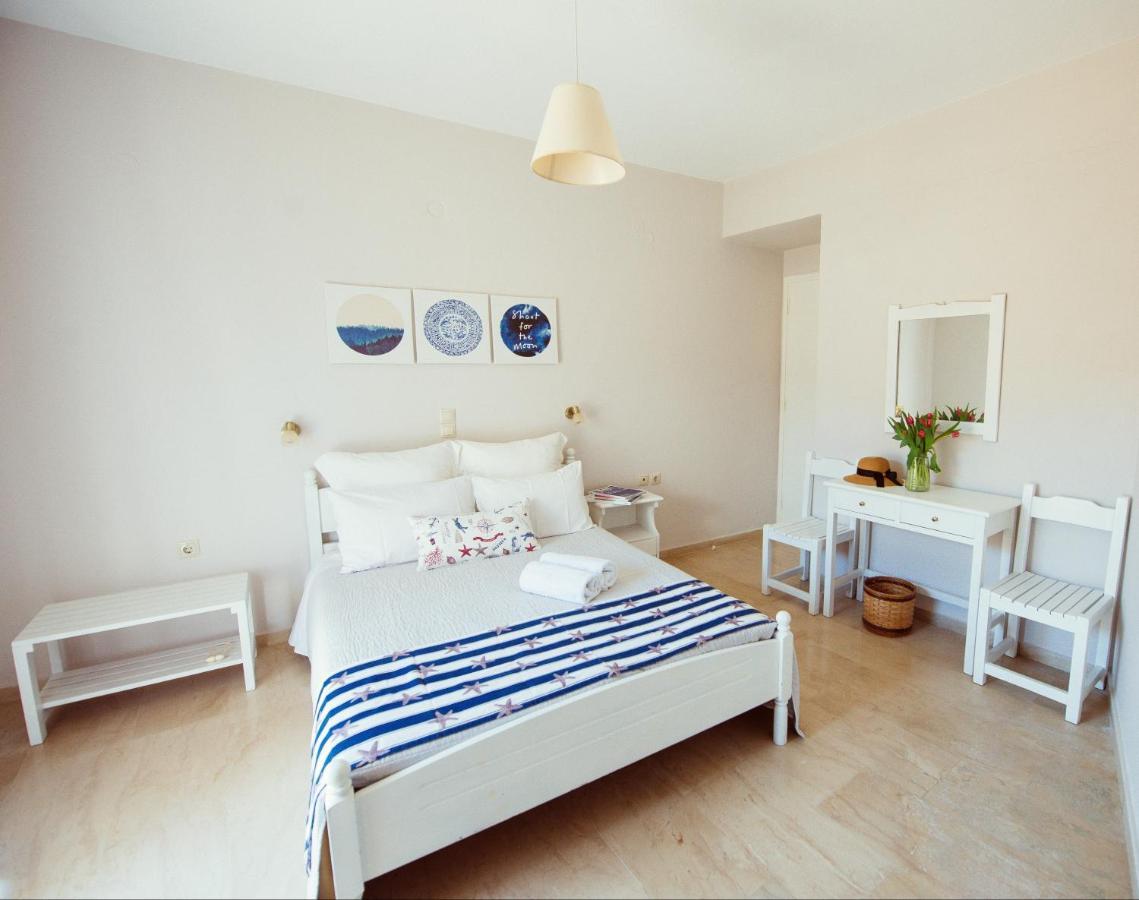 Frida Apartments Benitses  Extérieur photo